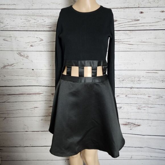 Endless Rose Long Sleeve Black Cut Out A-Line Dress Small NWT - Picture 1 of 4